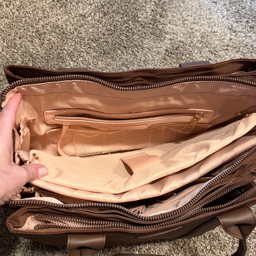 Poppy & Peonies Daily Tote - Picture 5 of 6